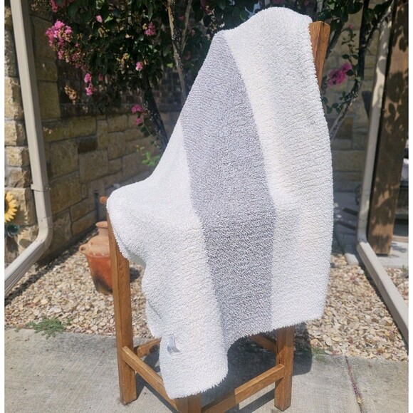 Barefoot Dreams Cozy Chic Throw Blanket  40"x60" Ivory Gray Stripe, Style 619 - Picture 2 of 9